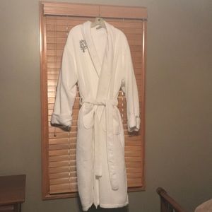 Waffle weave hotel robe from Pottery Barn